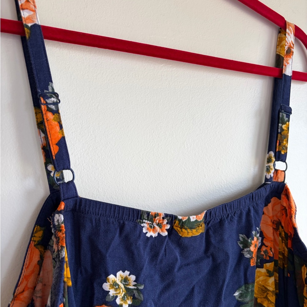 Torrid Navy Blue Button Front Floral Camisole Tank Top Size 3 - Picture 5 of 6